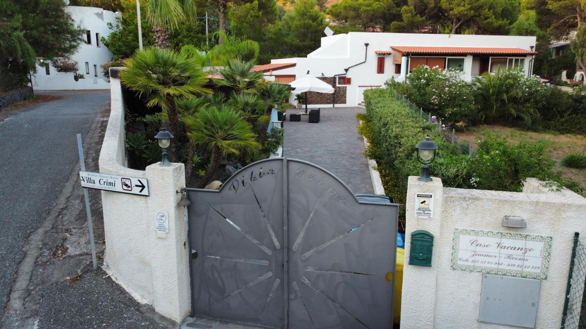 Villa Crimi Vulcano  Buitenkant foto