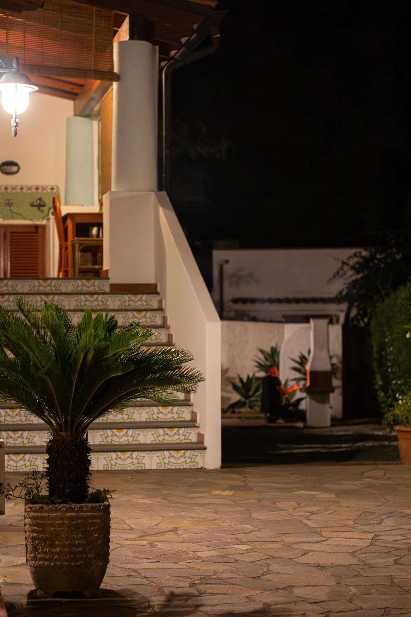 Villa Crimi Vulcano  Buitenkant foto