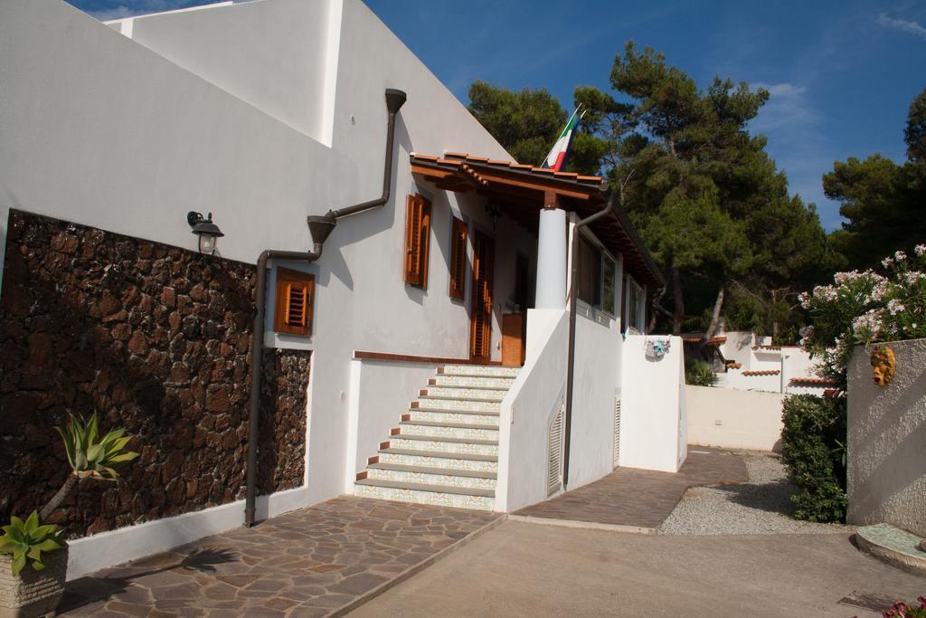 Villa Crimi Vulcano  Buitenkant foto